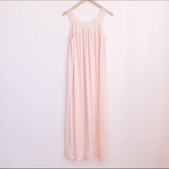 Dresses & Skirts - vintage full length babydoll slip dress